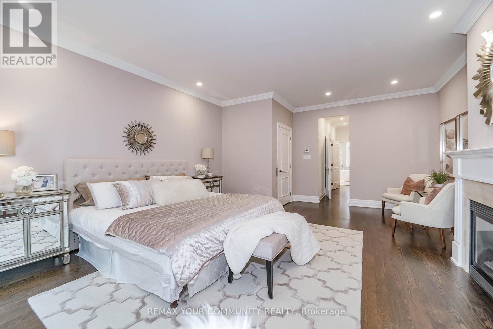 #212 47 YORK MILLS ROAD - 25