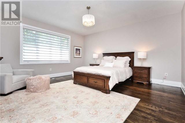 #212 47 YORK MILLS ROAD - 38