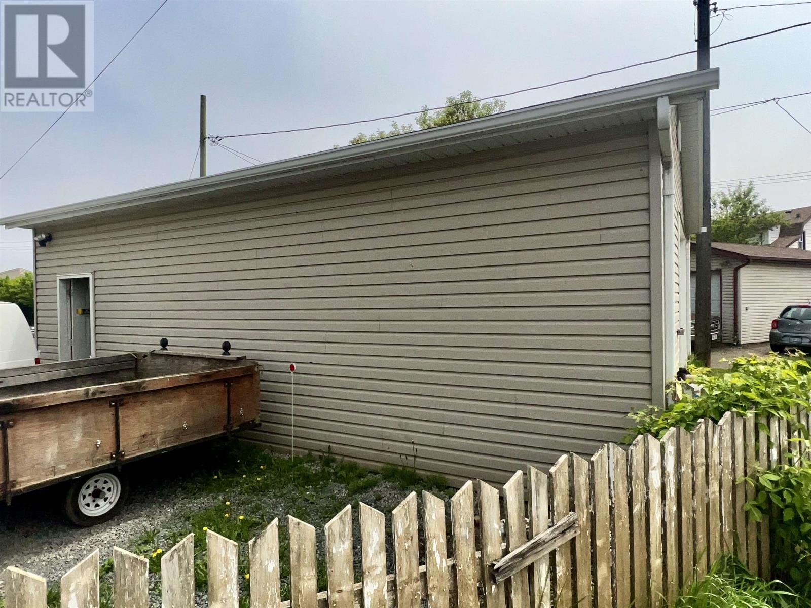 715 May ST N - 20