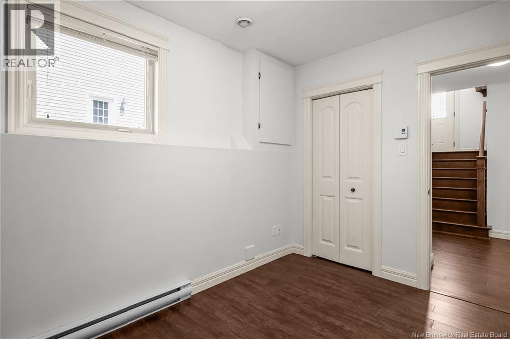 57 Clarendon Drive - Image 25