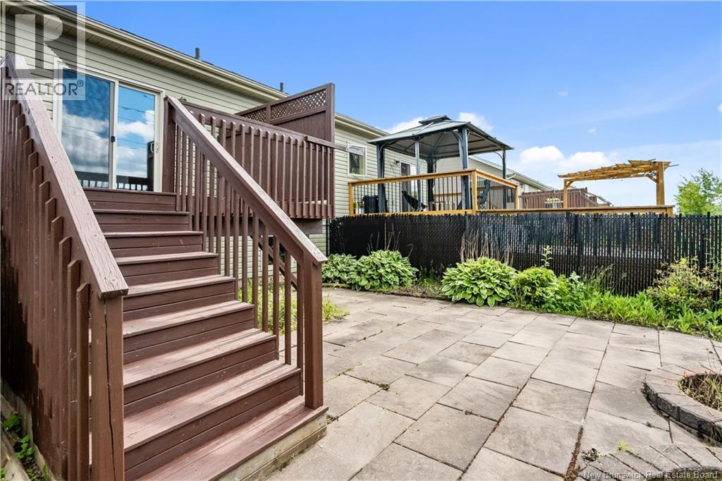 57 Clarendon Drive - Image 35