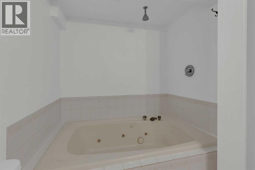 6104 Dalcastle Link — photo 31