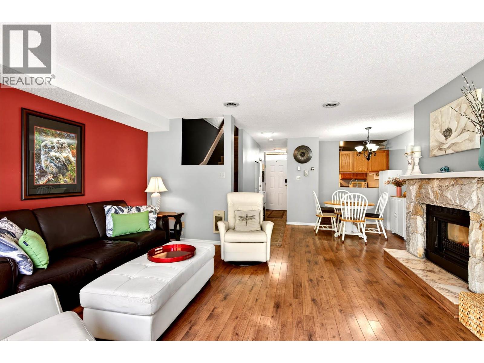 #15 145 NICOLA Street - 5