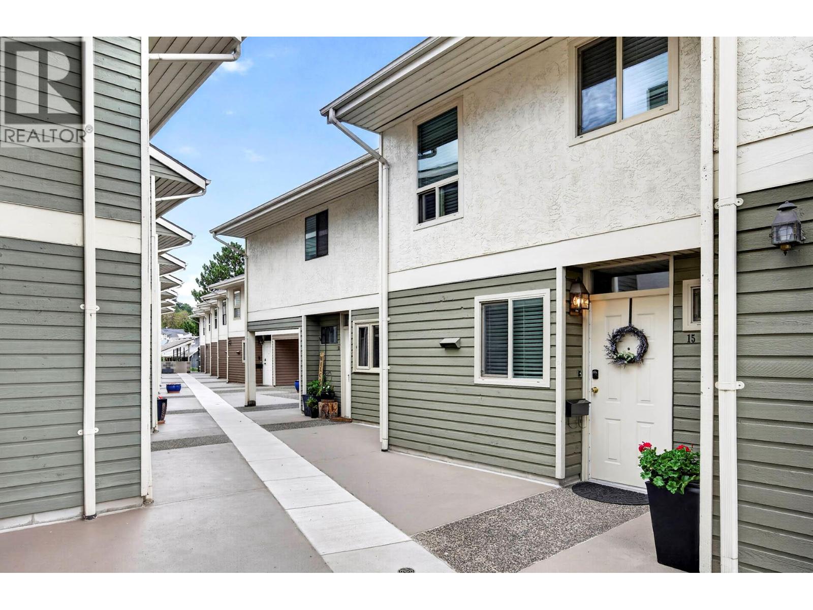 #15 145 NICOLA Street - 2