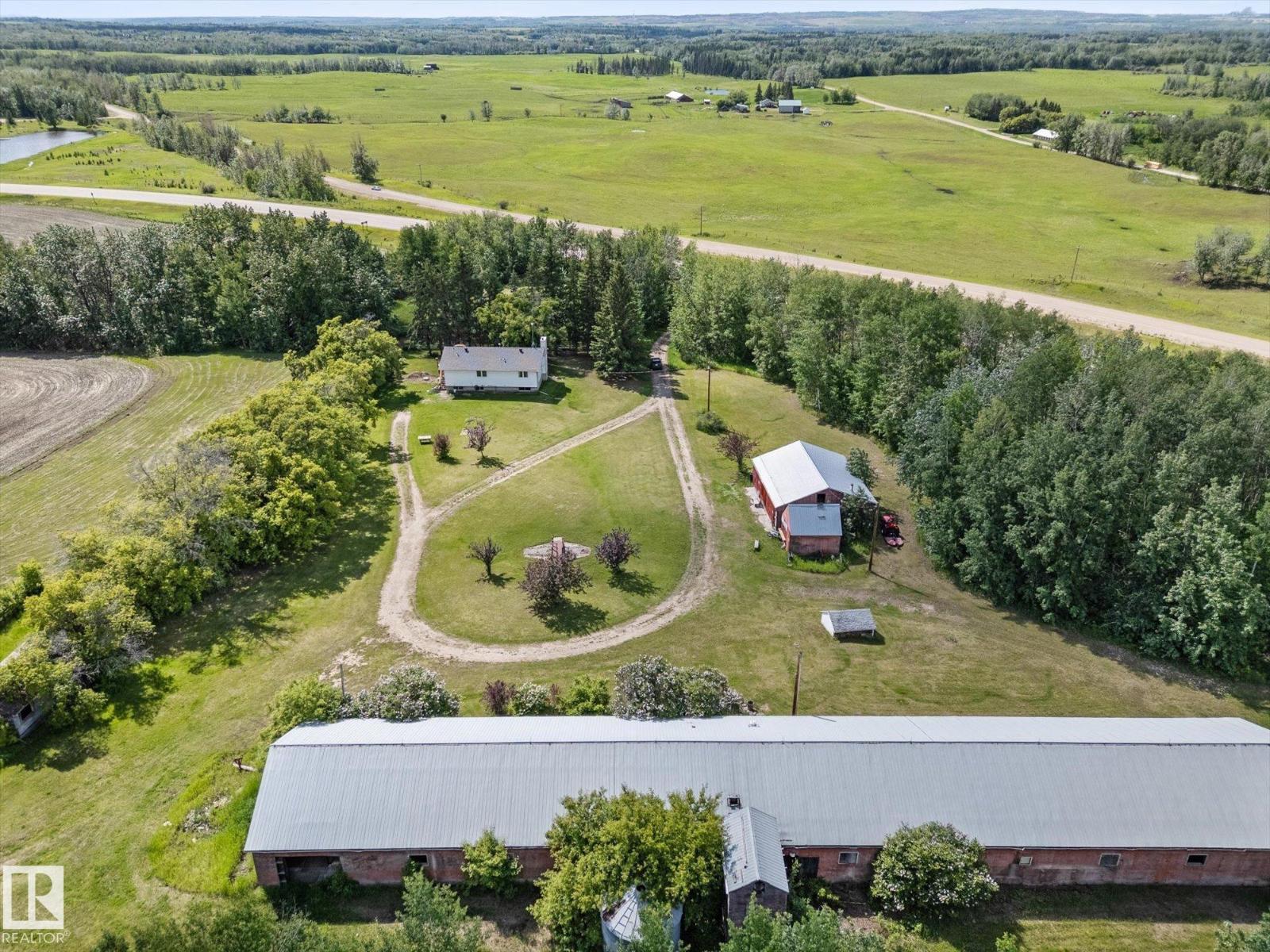 51065 HWY 770 - 52