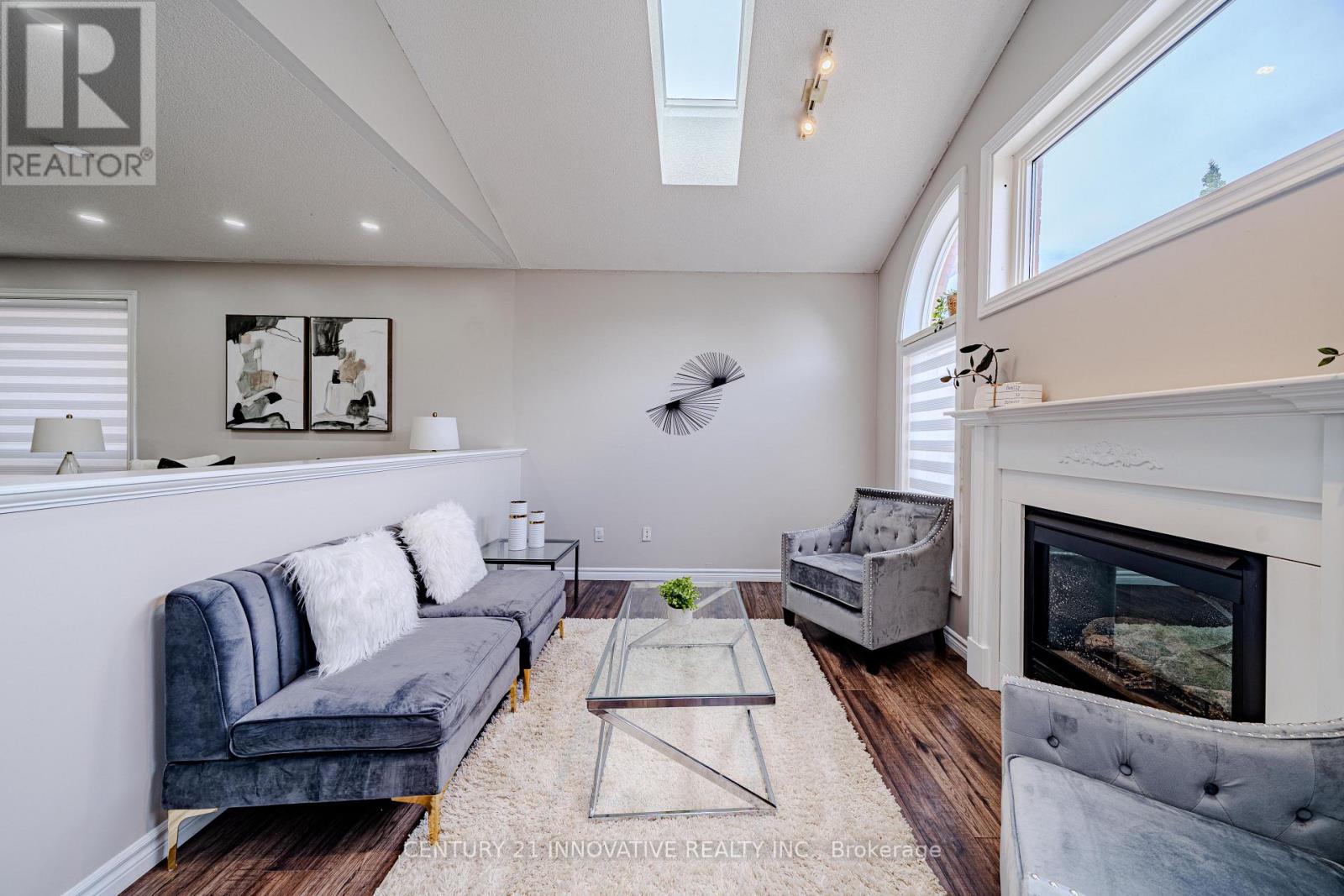 30 CASTLE GREEN DRIVE - 13