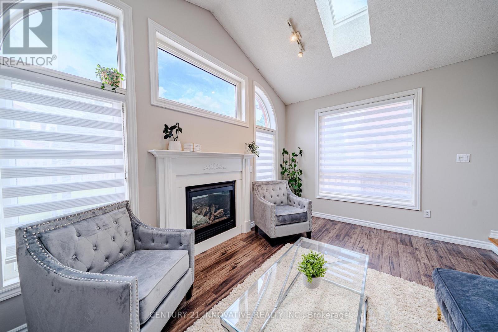 30 CASTLE GREEN DRIVE - 15