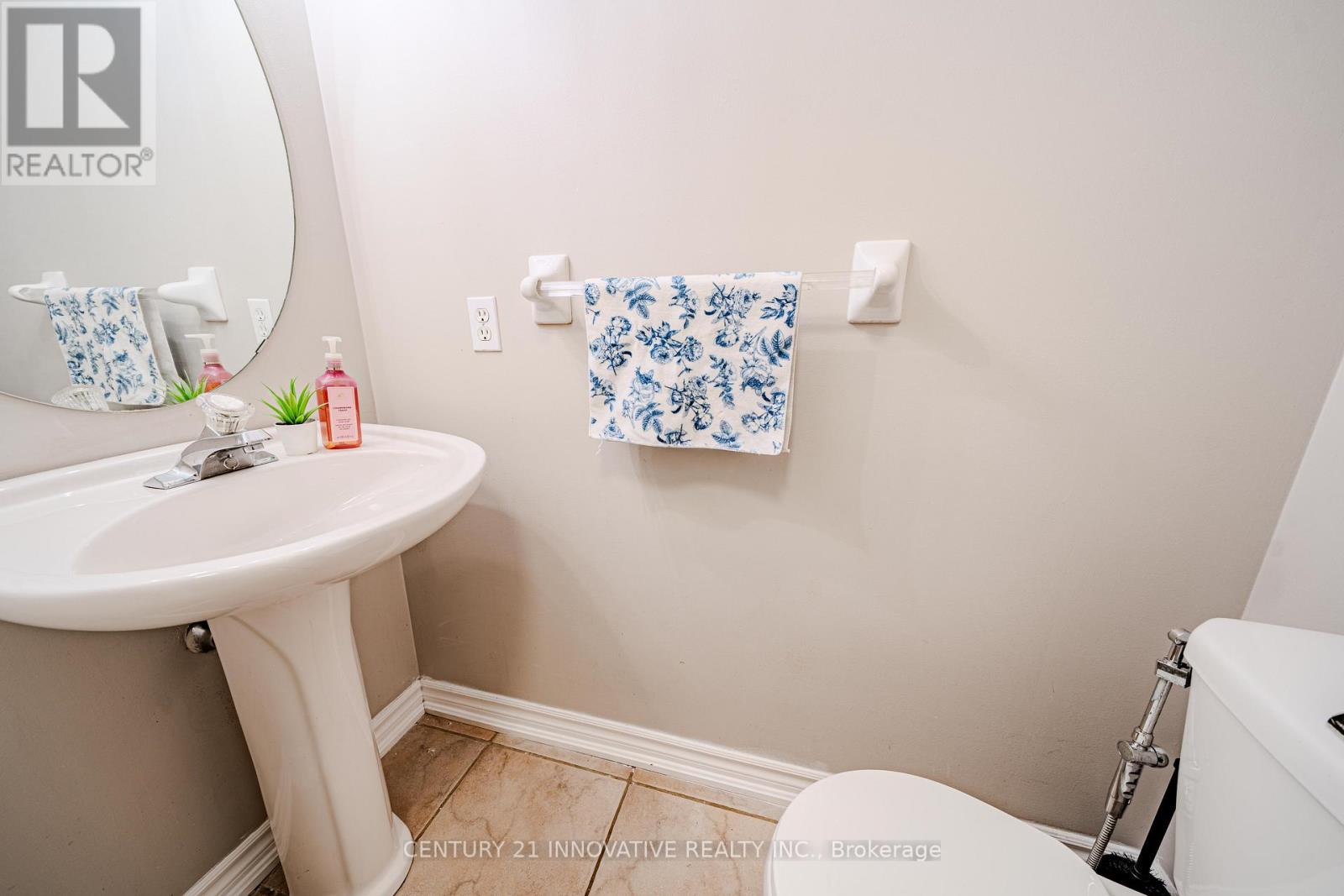 30 CASTLE GREEN DRIVE - 21