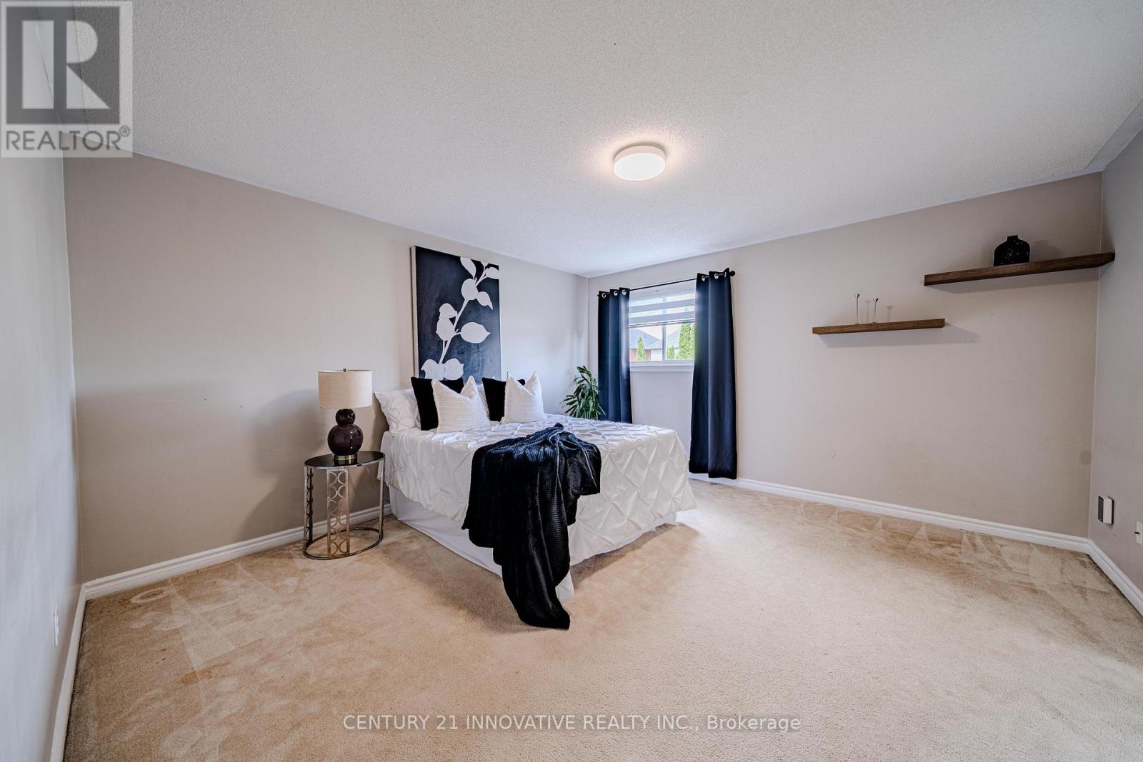 30 CASTLE GREEN DRIVE - 25