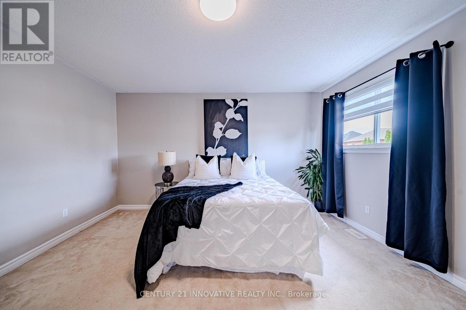 30 CASTLE GREEN DRIVE - 26