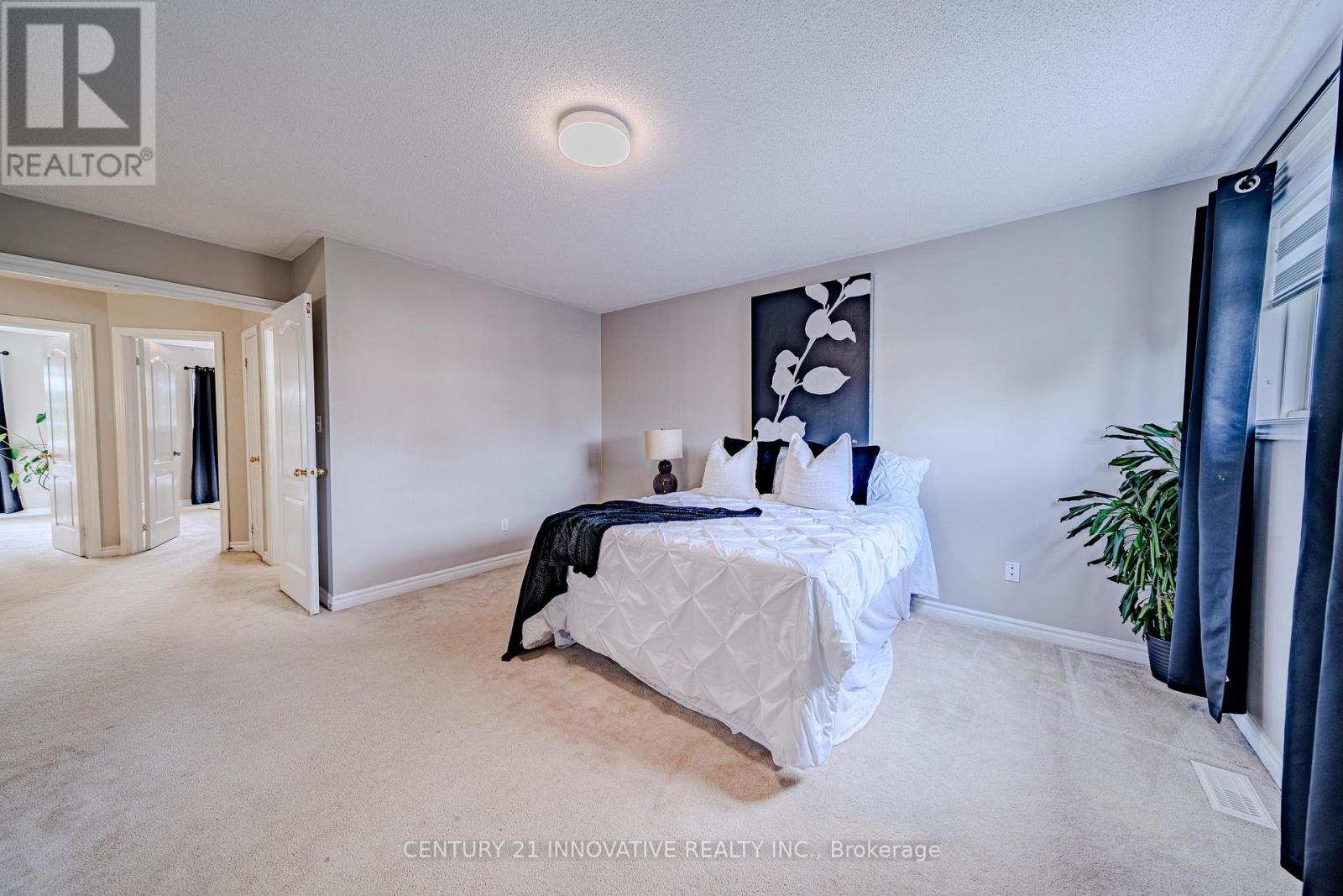 30 CASTLE GREEN DRIVE - 27