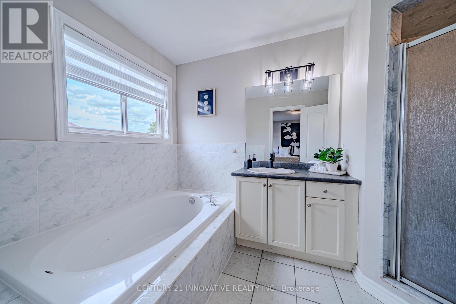30 CASTLE GREEN DRIVE - 32