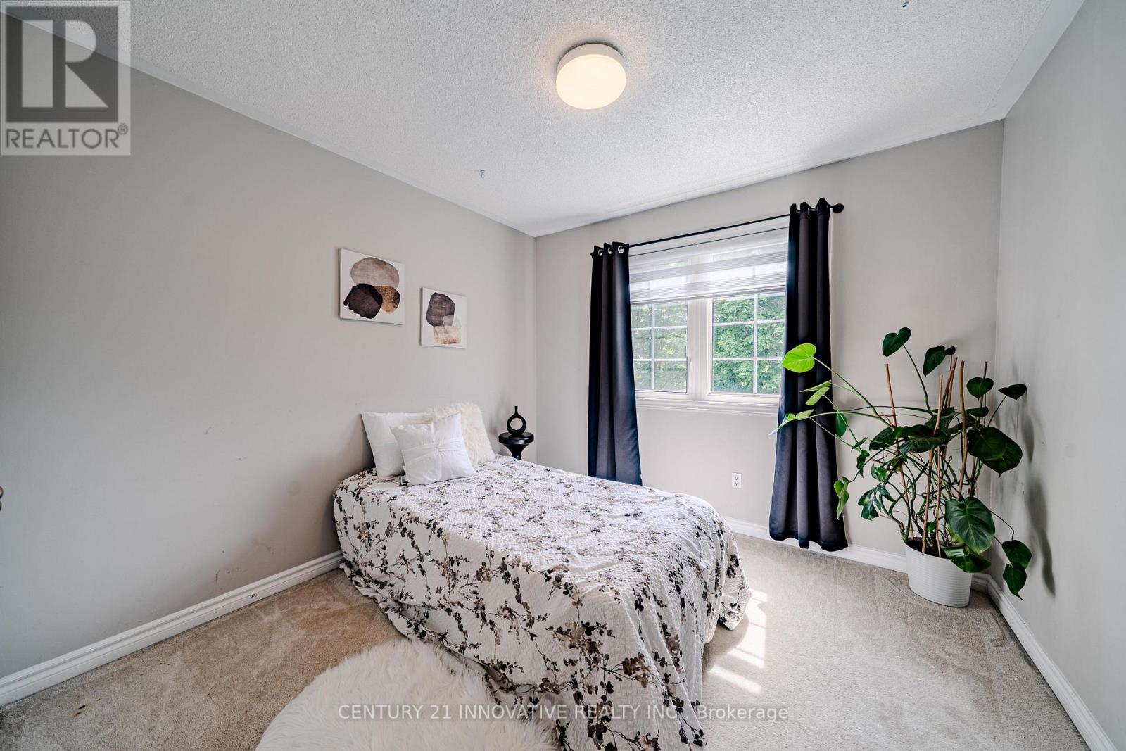 30 CASTLE GREEN DRIVE - 38