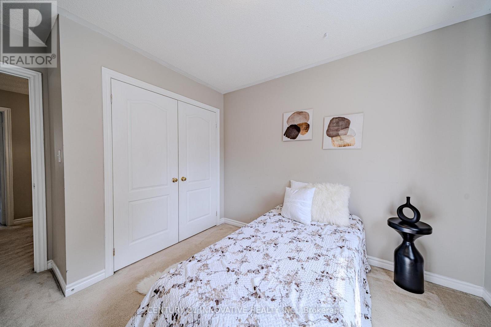 30 CASTLE GREEN DRIVE - 40