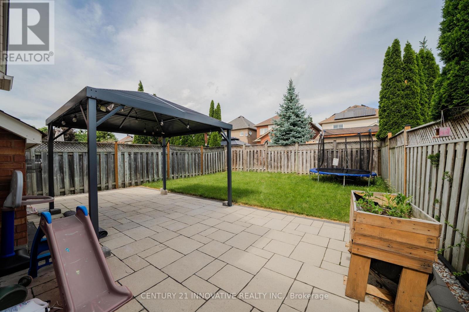 30 CASTLE GREEN DRIVE - 42