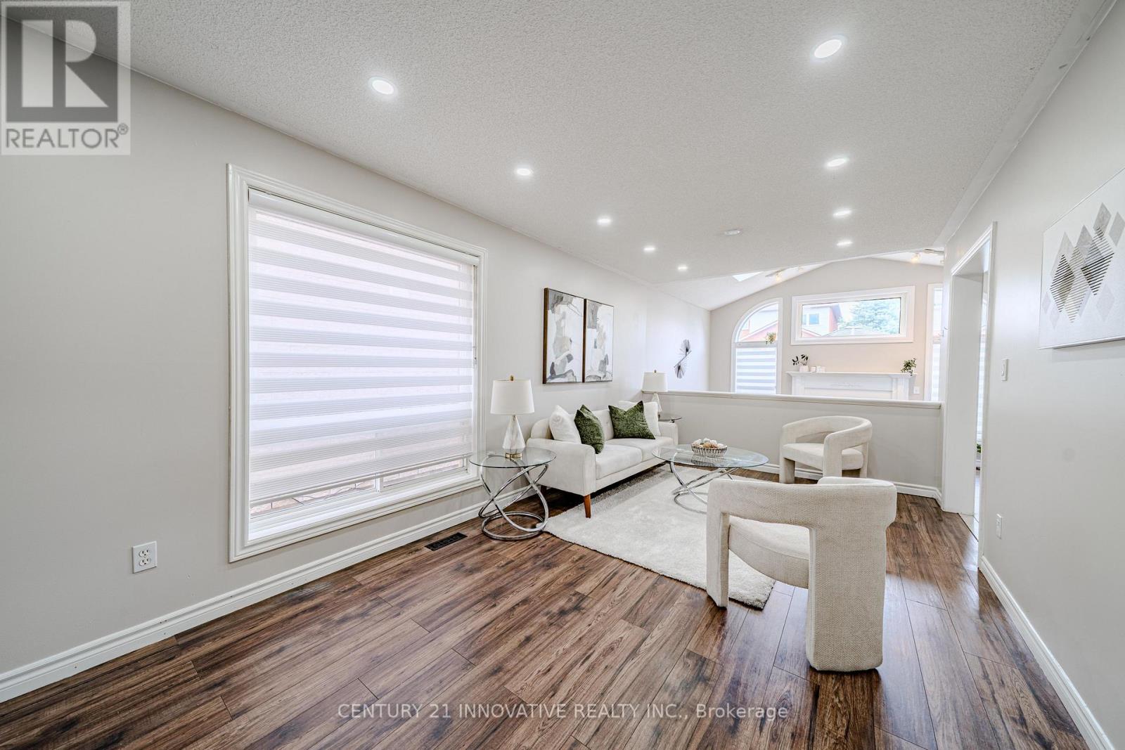 30 CASTLE GREEN DRIVE - 8