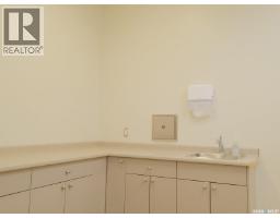 111 1st Avenue W, Rosetown, SK S0L2V0 Photo 10