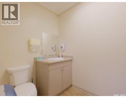 111 1st Avenue W, Rosetown, SK S0L2V0 Photo 12