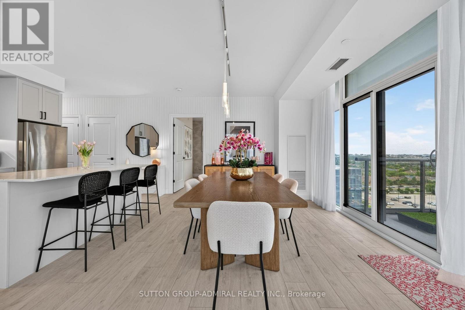 #1206W 10 GATINEAU DRIVE - 6