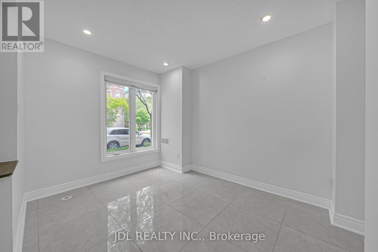 25 GALLERIA PARKWAY - 3
