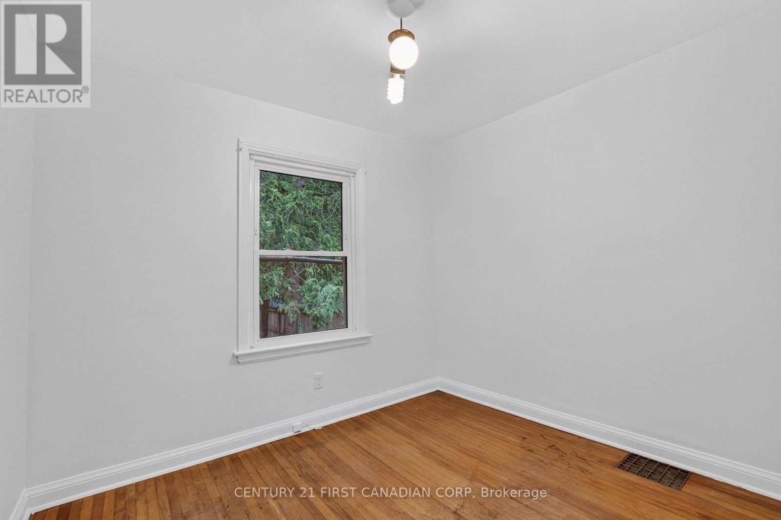 85 JOSEPHINE STREET - 16