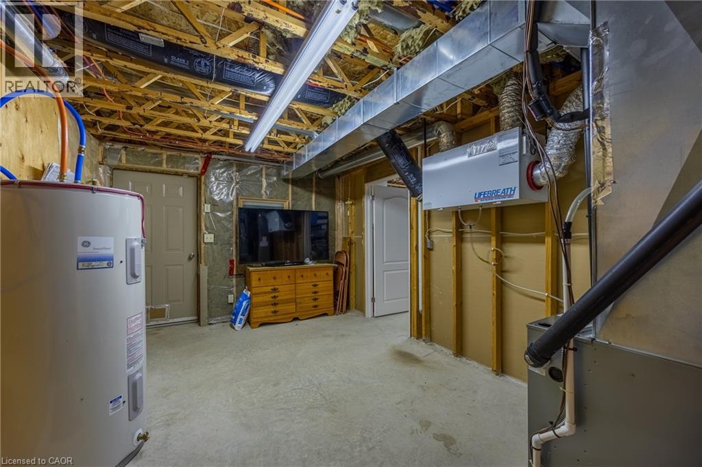 3-bedroom home for sale at 1821 NORFOLK COUNTY ROAD 45, Langton ON · photo 35 of 48