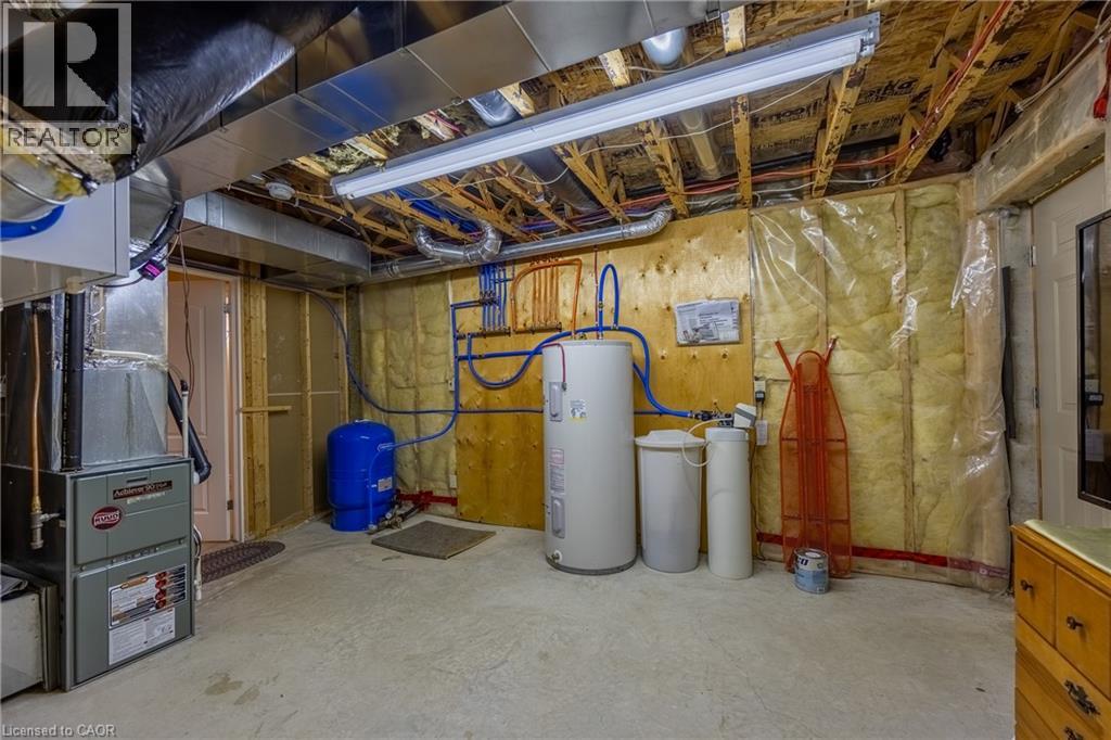 3-bedroom home for sale at 1821 NORFOLK COUNTY ROAD 45, Langton ON · photo 36 of 48