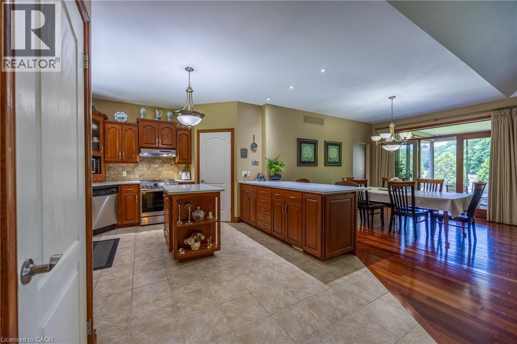 3-bedroom home for sale at 1821 NORFOLK COUNTY ROAD 45, Langton ON · photo 10 of 48