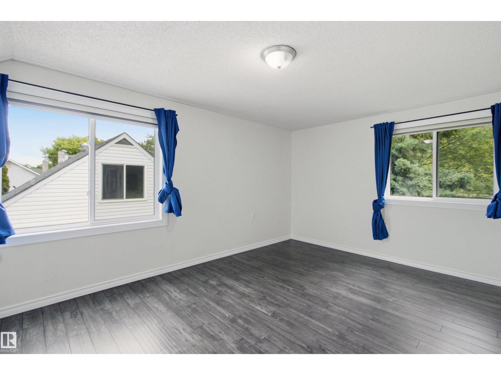 6420 105 ST NW - 20