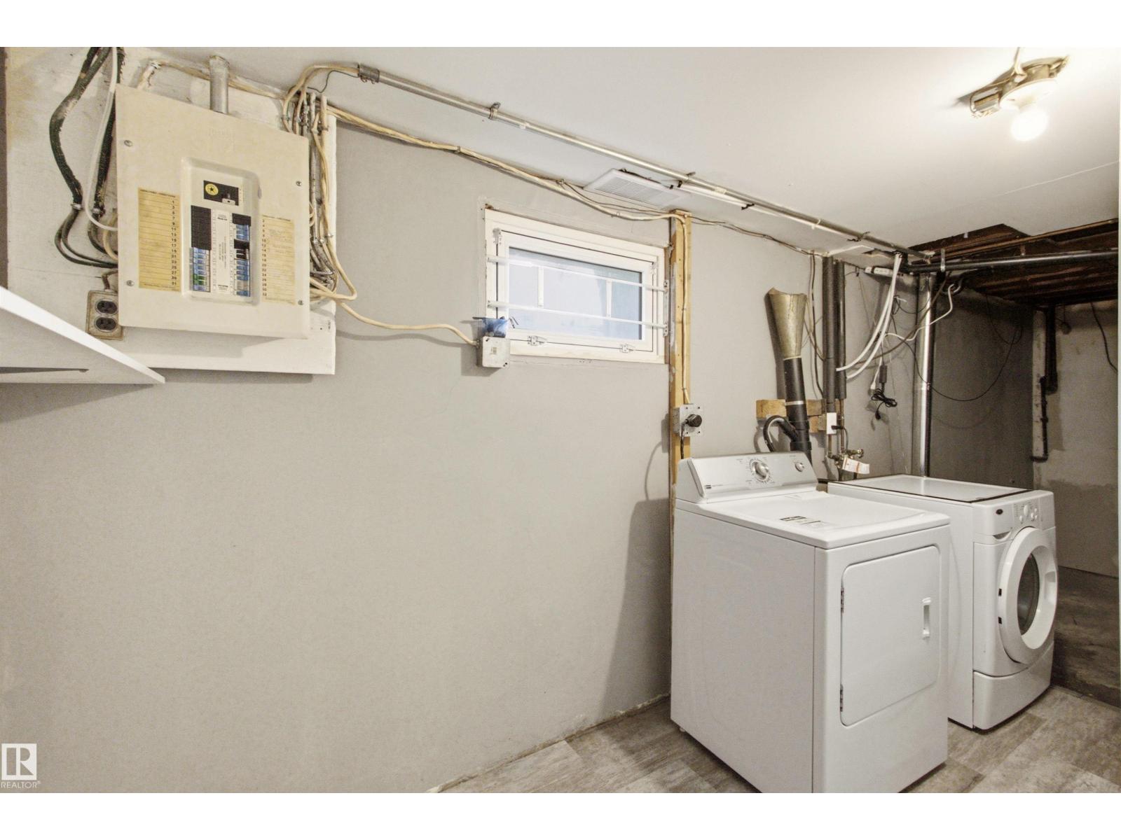 6420 105 ST NW - 34