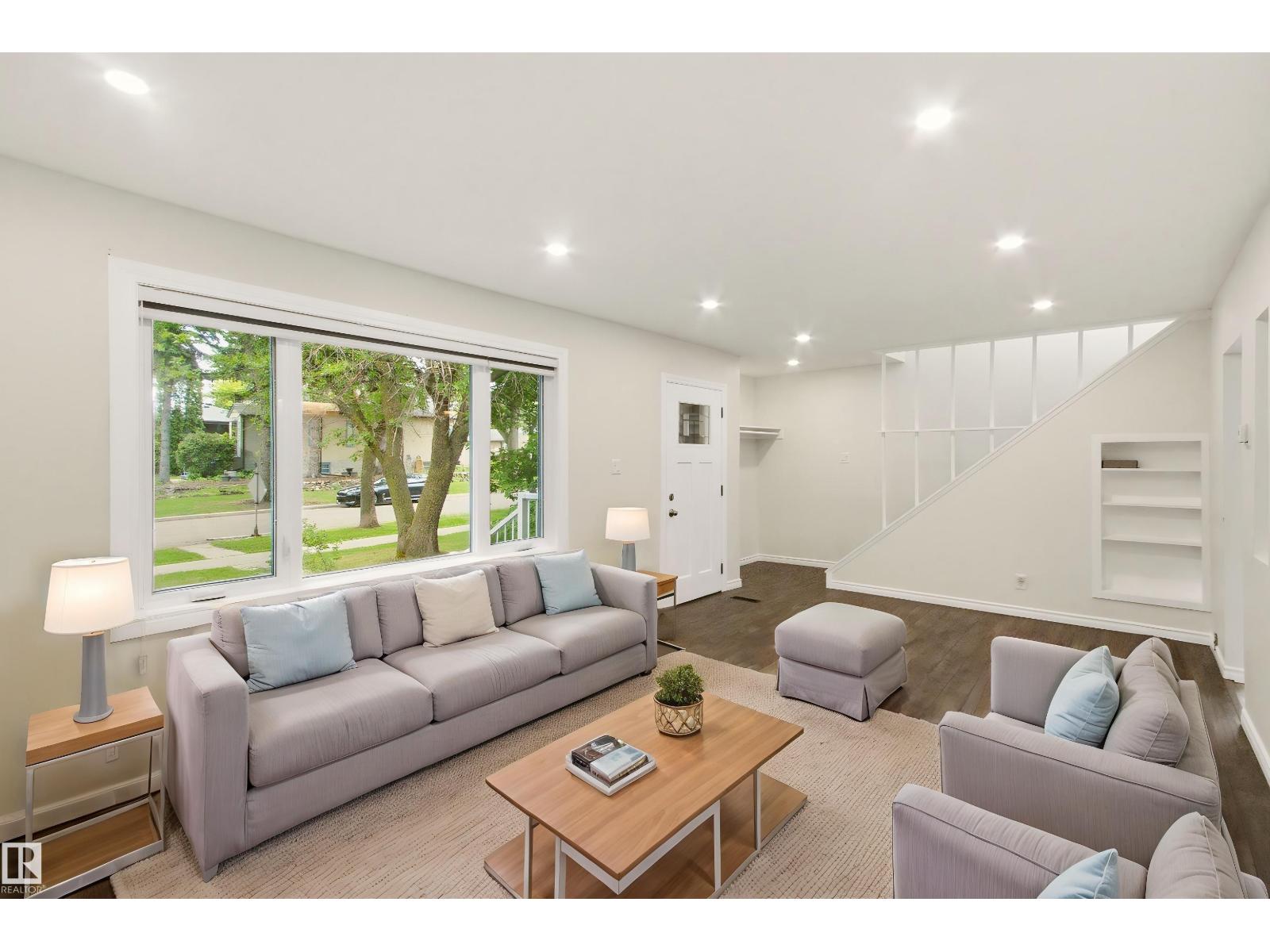 6420 105 ST NW - 5