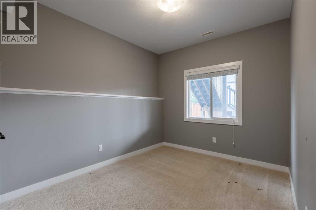 575 Moonlight Lane W — photo 34