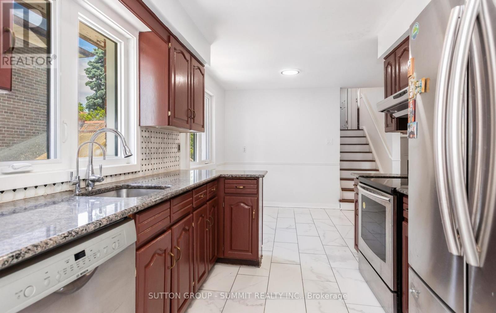 109 ELNATHAN CRESCENT - 15