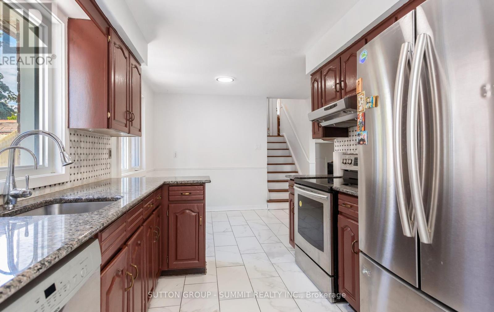 109 ELNATHAN CRESCENT - 16