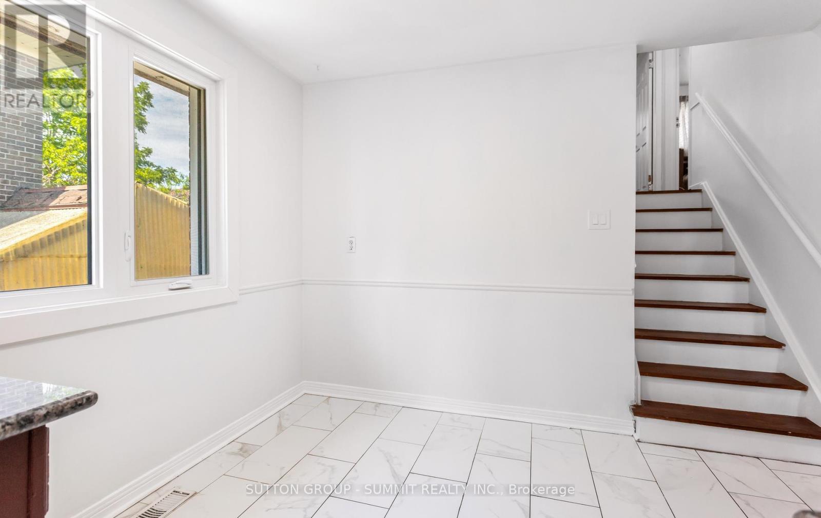 109 ELNATHAN CRESCENT - 17