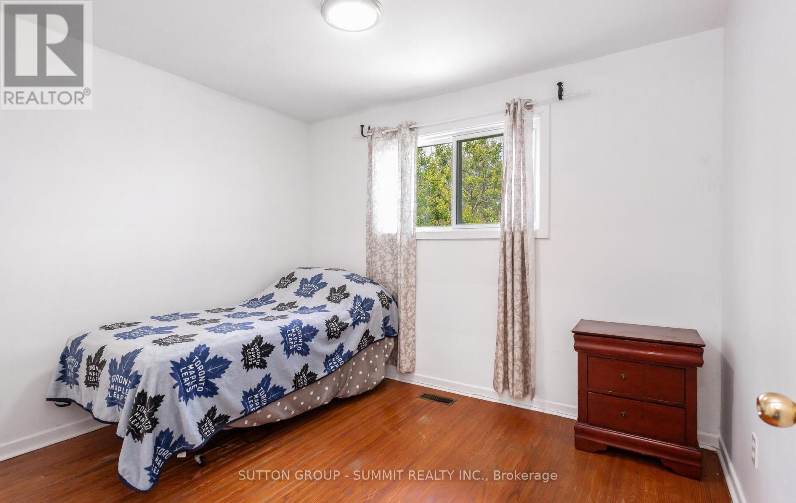 109 ELNATHAN CRESCENT - 25