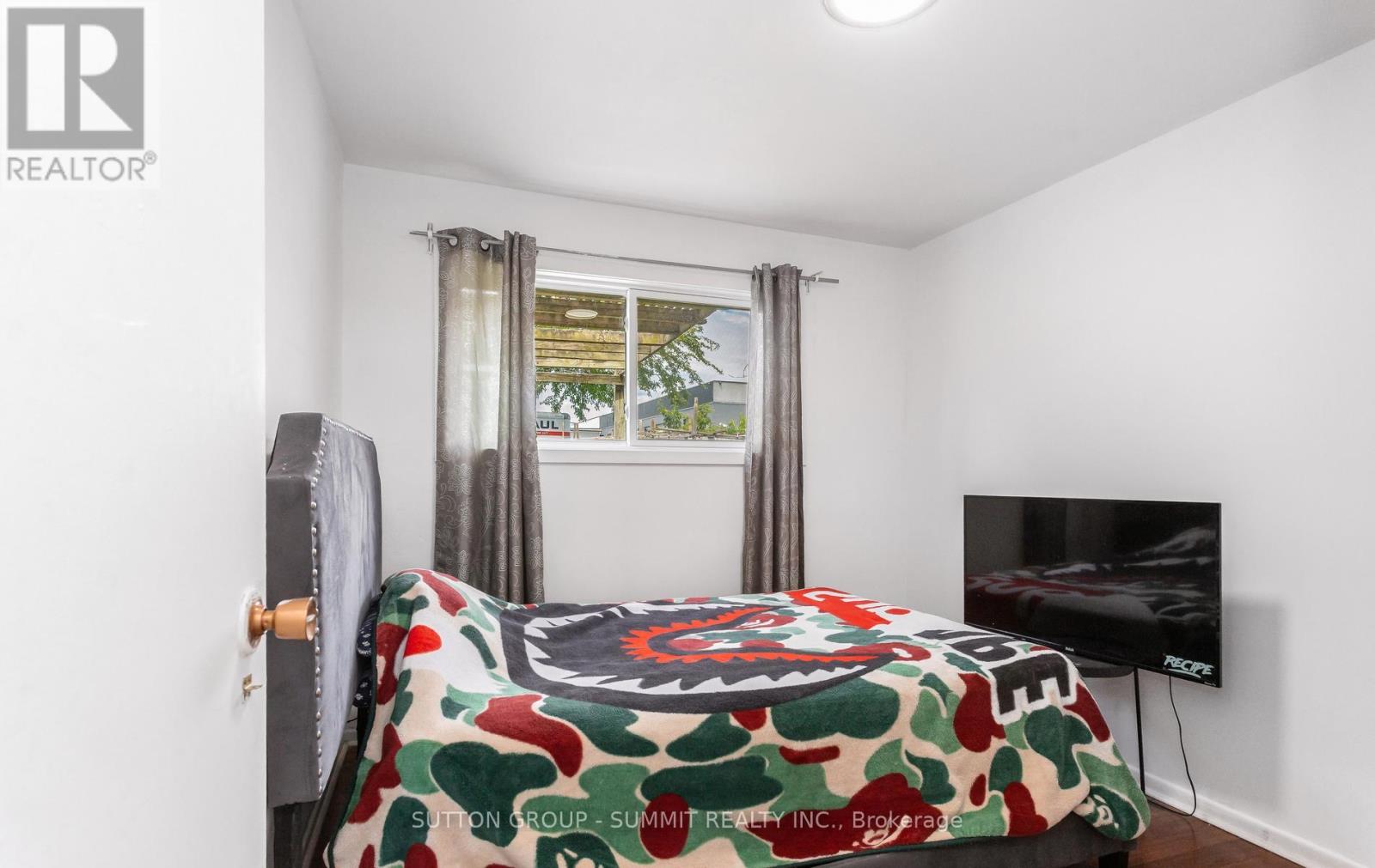 109 ELNATHAN CRESCENT - 29