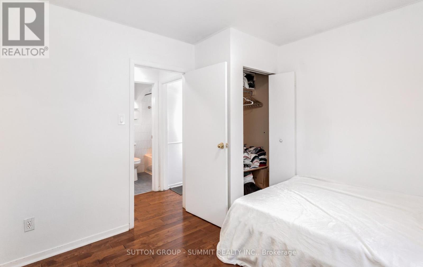 109 ELNATHAN CRESCENT - 32