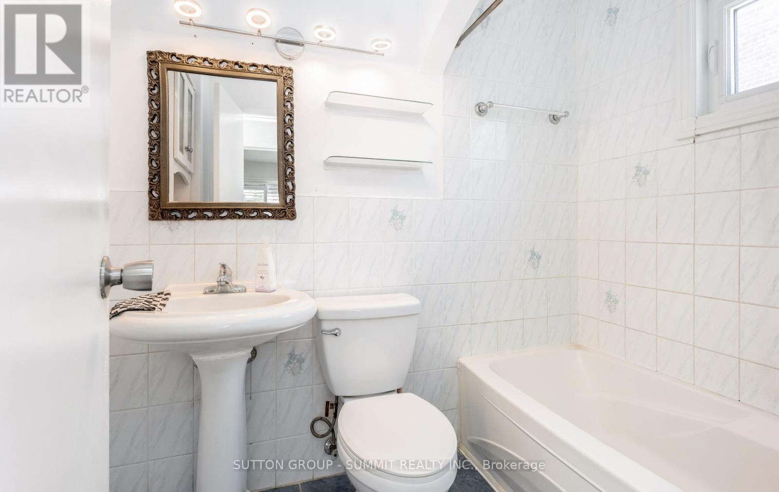 109 ELNATHAN CRESCENT - 36