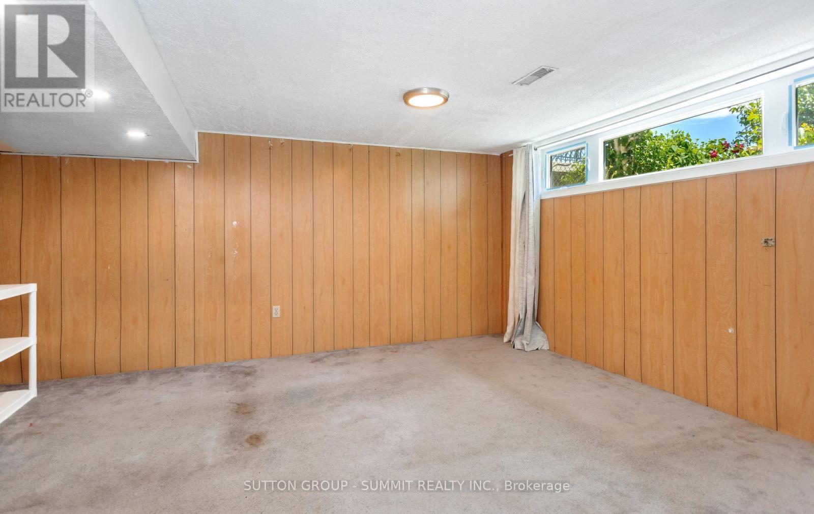 109 ELNATHAN CRESCENT - 39