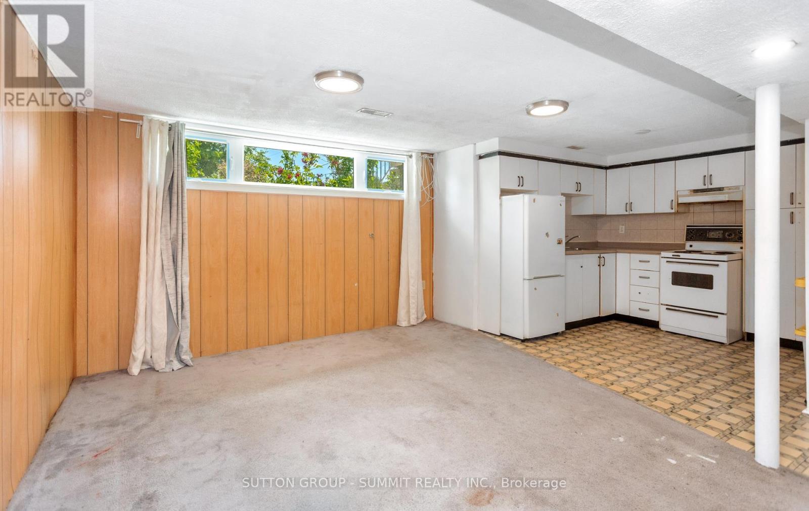 109 ELNATHAN CRESCENT - 40