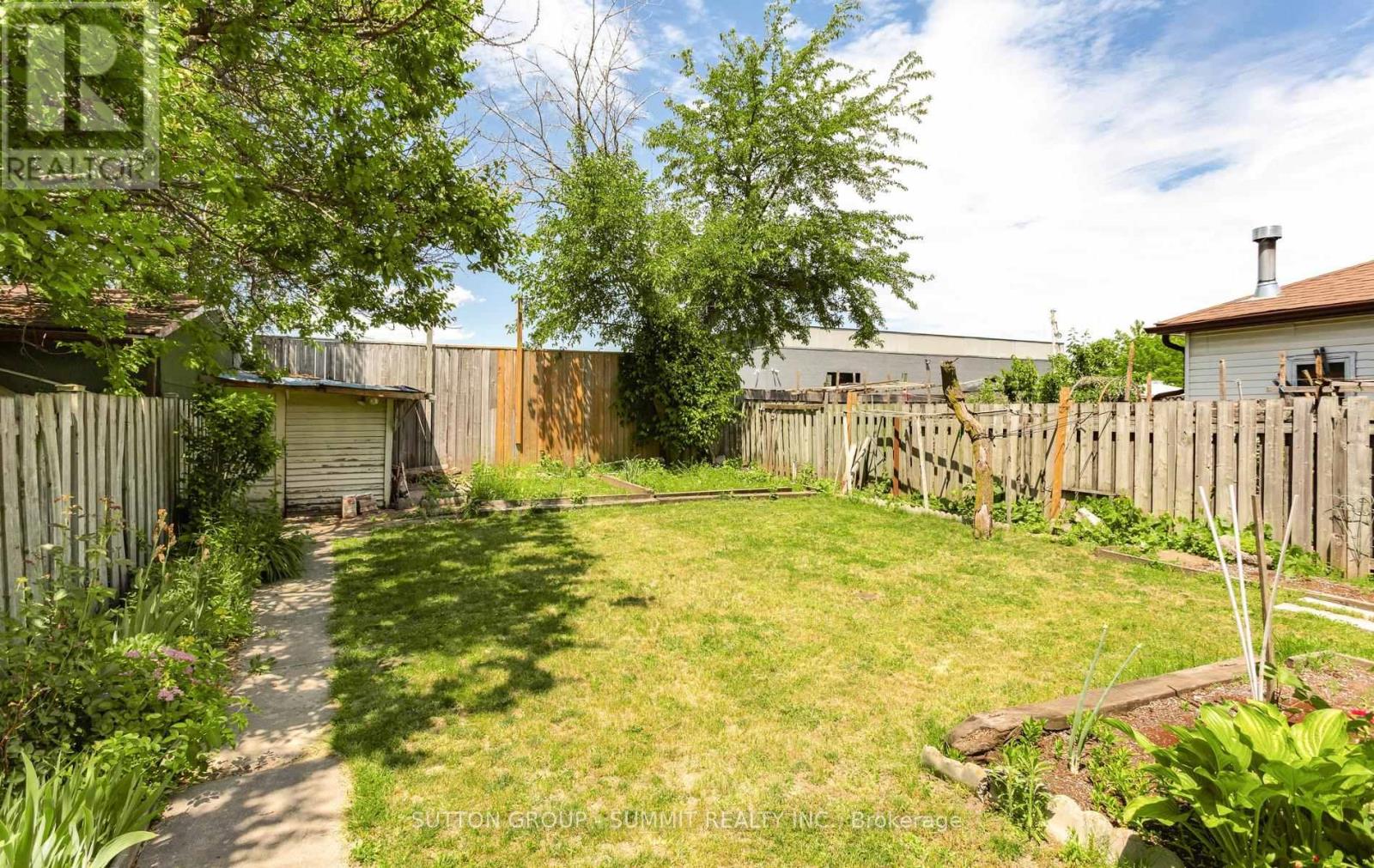 109 ELNATHAN CRESCENT - 48