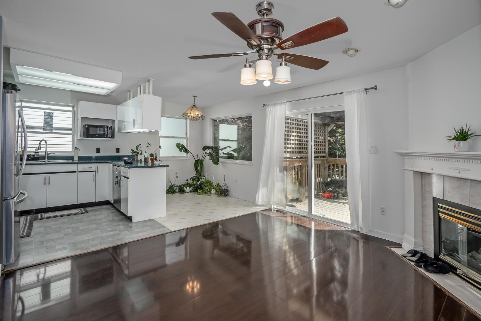 8232 PEACOCK STREET, Mission
