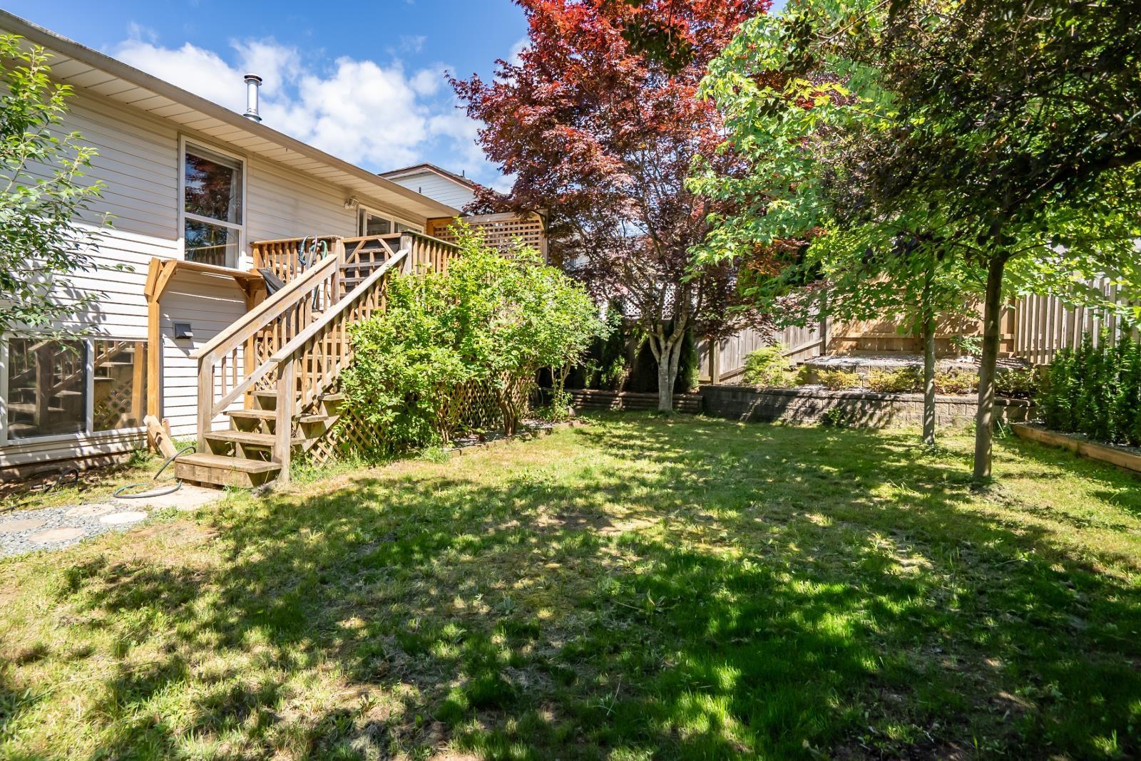 8232 PEACOCK STREET, Mission