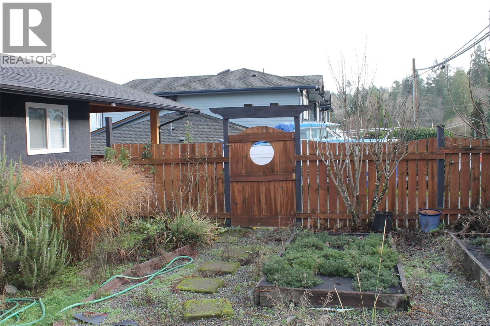1721 Wilmot Rd - 51