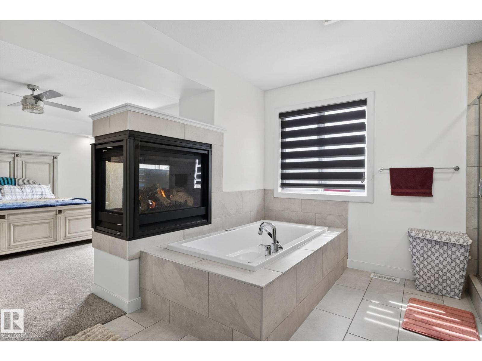 704 39 ST SW - 44