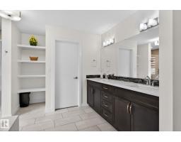 704 39 St Sw, Edmonton, AB T6X2E9 Photo 43
