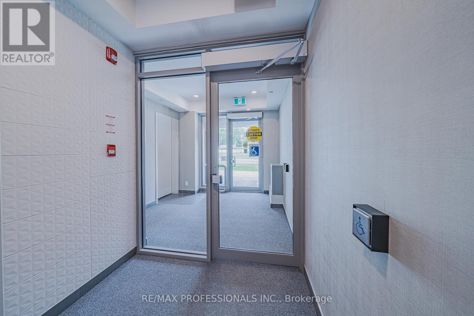 #401 5155 SHEPPARD EAST AVENUE - 22