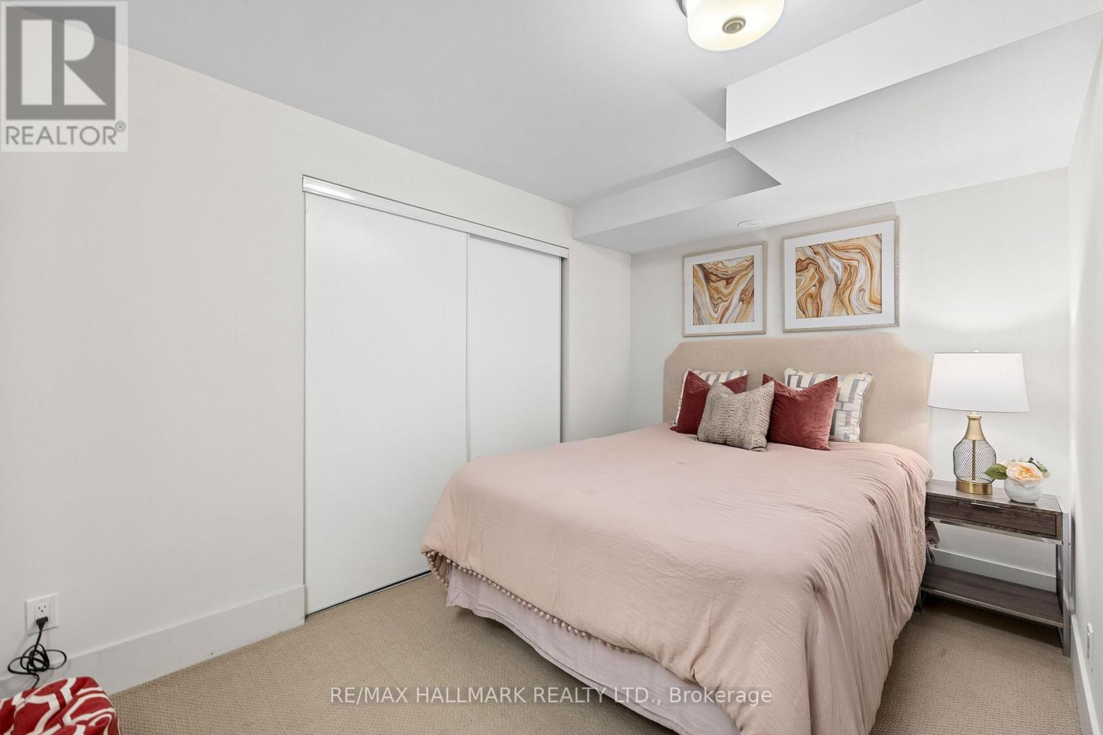 68 BOULTON AVENUE - 27
