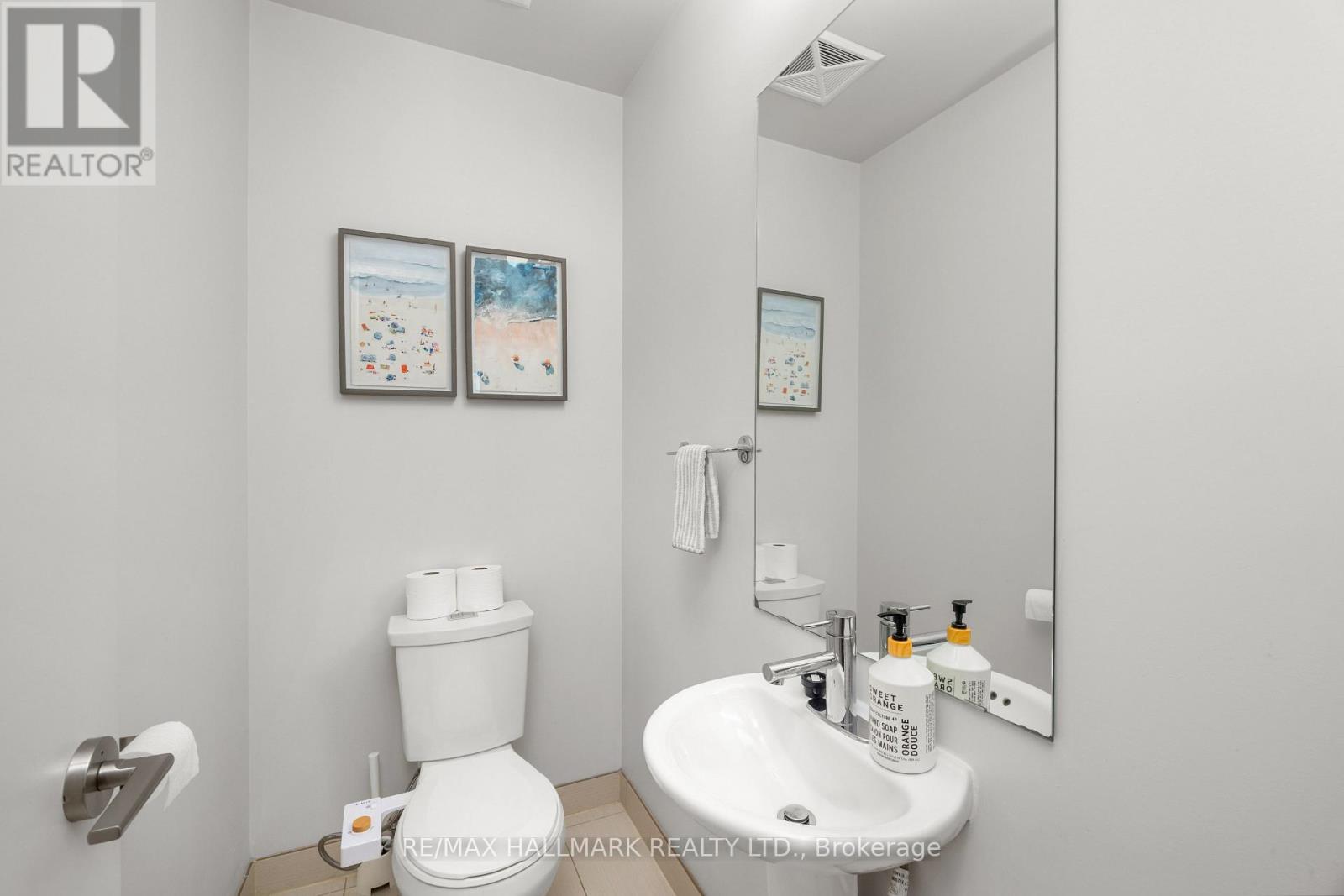 68 BOULTON AVENUE - 26